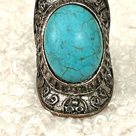 vintage boho engraved silver ring with turquoise stone - Picture 10 of 15